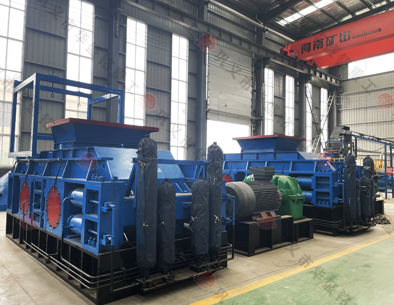 老砂廠(chǎng)用對(duì)輥制砂機(jī)